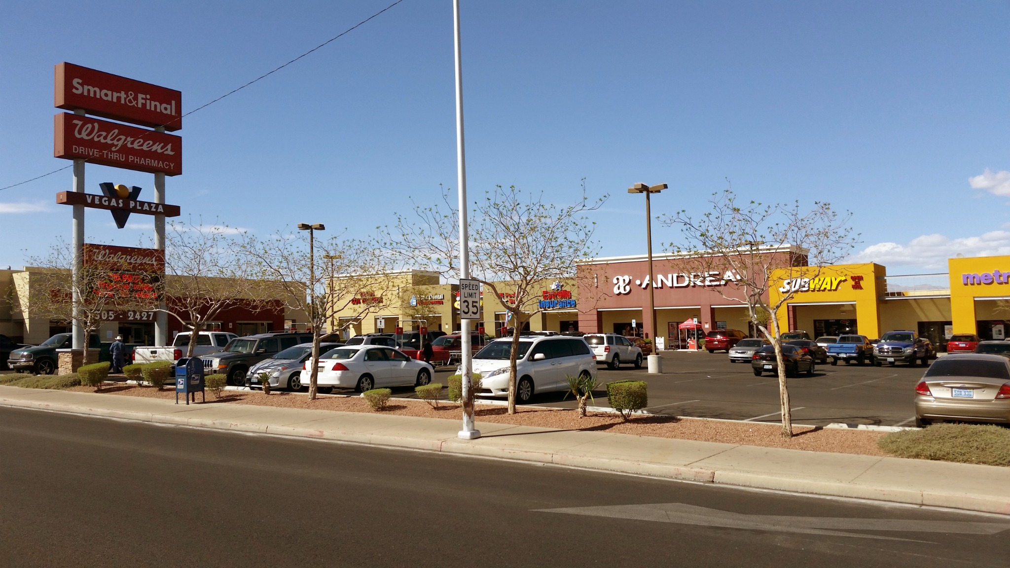 Vegas Plaza